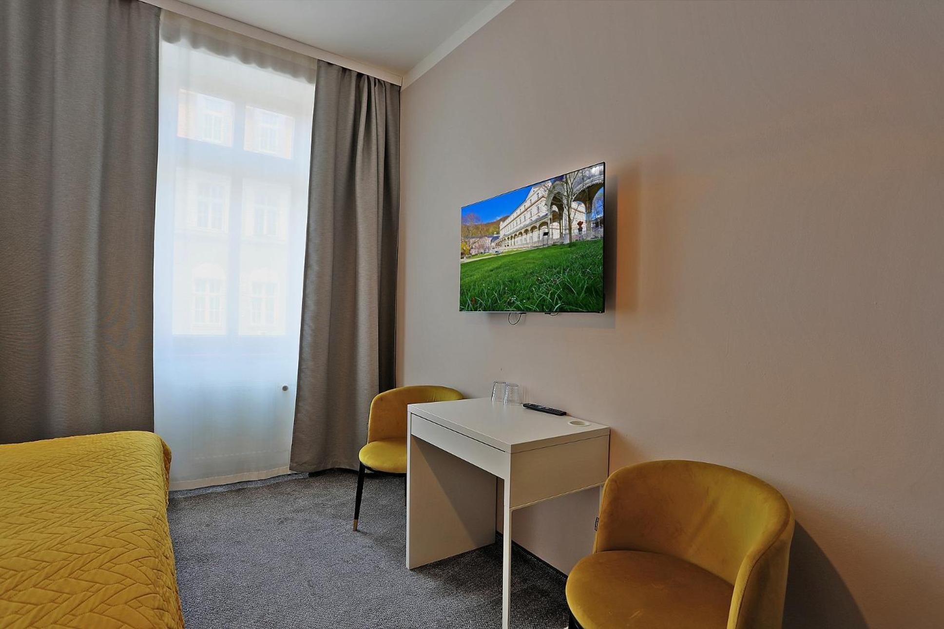 Hotel Pilgrim Karlovy Vary Habitación foto
